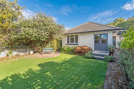 Photo of property in 1/32 Taupata Street, Redcliffs, Christchurch, 8081