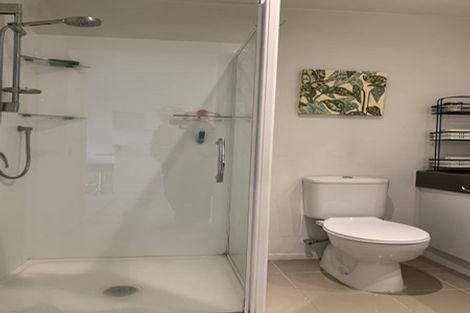 Photo of property in 3c/60 Masons Road, Oteha, Auckland, 0632