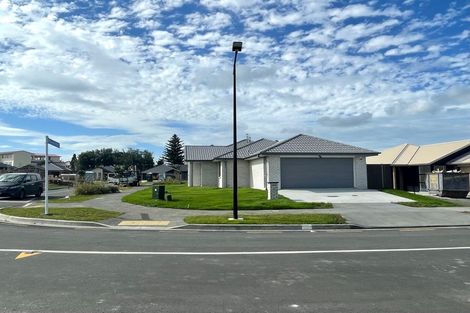 Photo of property in 45a Constable Road, Waiuku, 2123