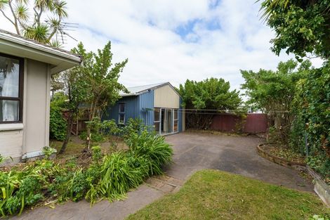 Photo of property in 18 Malta Crescent, South New Brighton, Christchurch, 8062