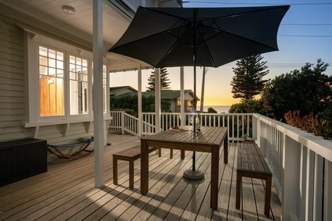Photo of property in 25 Beach Road, Paekakariki, 5034