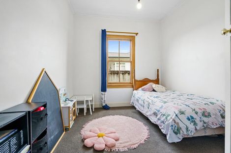 Photo of property in 18 Clare Street, Cambridge, 3434