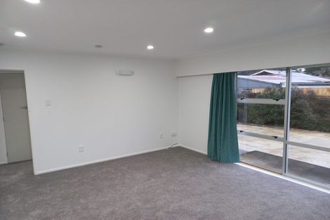 Photo of property in 2/306 Wellington Road, Wainuiomata, Lower Hutt, 5014