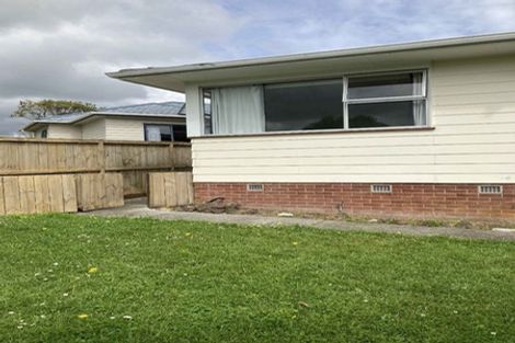 Photo of property in 111 Farquhar Road, Glendene, Auckland, 0602