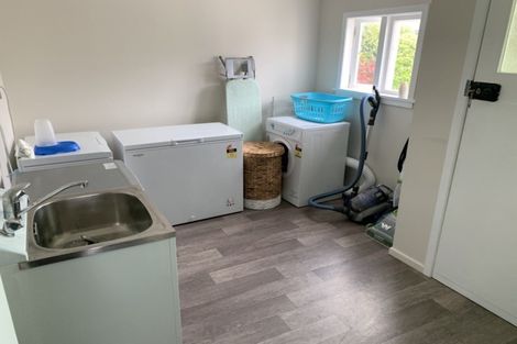 Photo of property in 69 Centre Street, Strathern, Invercargill, 9812