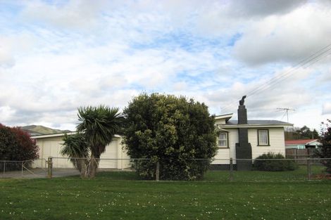 Photo of property in 20 East Road, Shannon, 4821