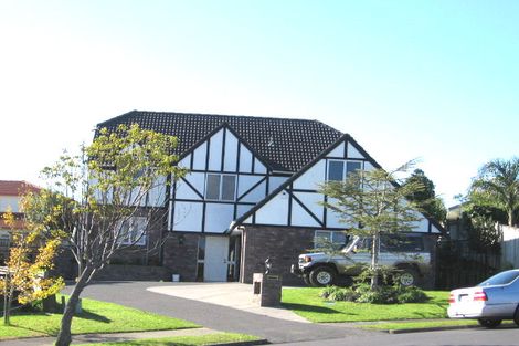 Photo of property in 16 Sligo Place, Somerville, Auckland, 2014