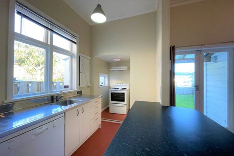 Photo of property in 8 Levy Street, Mount Victoria, Wellington, 6011