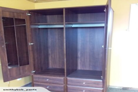 Photo of property in 2 Hobson Place, Takaro, Palmerston North, 4412