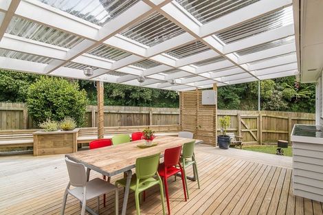 Photo of property in 245 Main Road, Tawa, Wellington, 5028