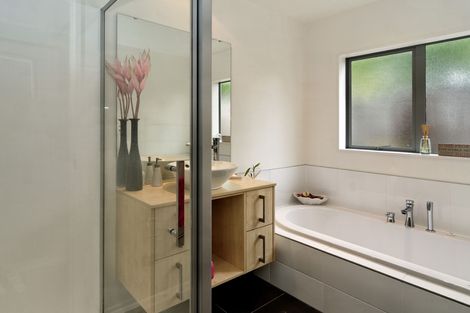 Photo of property in 97a Konini Road, Titirangi, Auckland, 0604