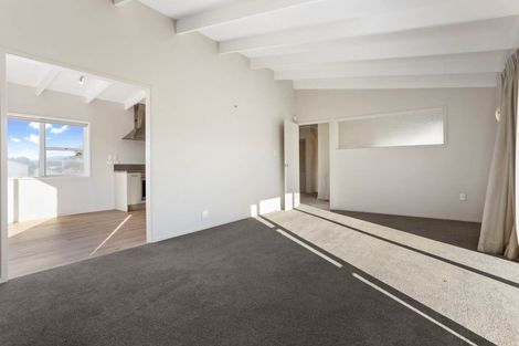 Photo of property in 34 Becroft Drive, Forrest Hill, Auckland, 0620