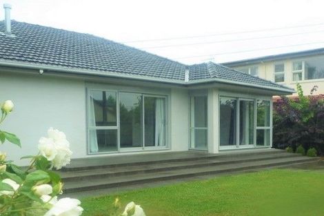 Photo of property in 2 Plynlimon Road, Fendalton, Christchurch, 8052