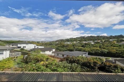 Photo of property in 114 Tamahere Drive, Glenfield, Auckland, 0629