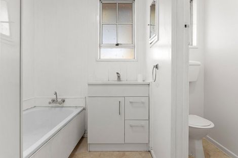 Photo of property in 1/12 Shetland Street, Woolston, Christchurch, 8062