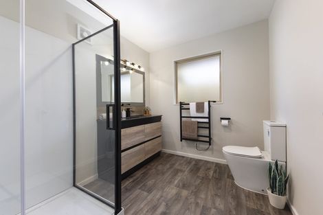 Photo of property in 140b Titirangi Road, New Lynn, Auckland, 0600