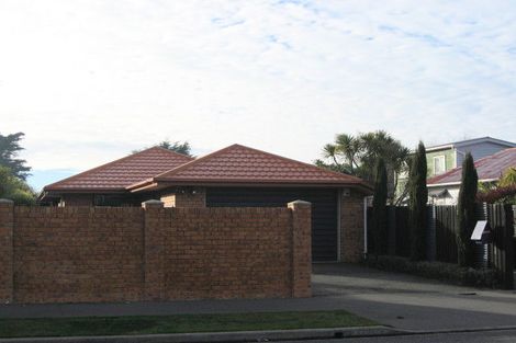 Photo of property in 15 Estuary Road, New Brighton, Christchurch, 8061