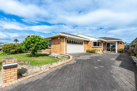 Photo of property in 64 Plateau Heights, Mount Maunganui, 3116