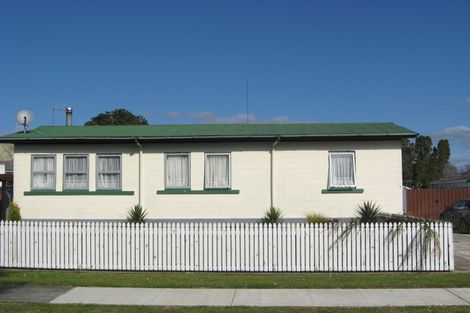 Photo of property in 4 Rimu Street, Edgecumbe, 3120
