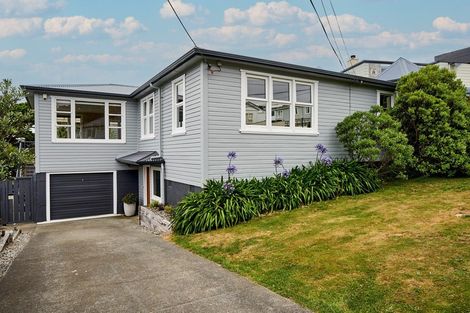 Photo of property in 25 Punjab Street, Khandallah, Wellington, 6035