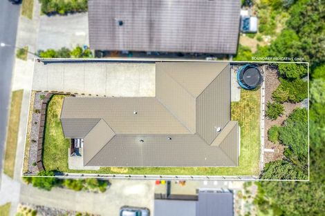 Photo of property in 22 Bluewater Place, Paraparaumu, 5032