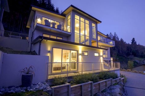 Photo of property in 23 Olivers Place, Queenstown, 9300