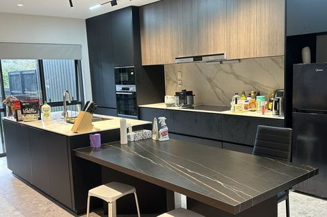 Photo of property in 40c Evelyn Place, Hillcrest, Auckland, 0627