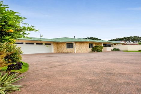 Photo of property in 21a Clemow Road, Fitzroy, New Plymouth, 4312