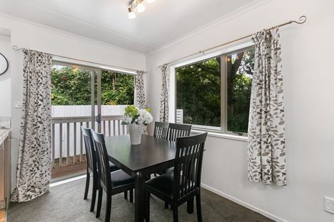 Photo of property in 33a Lancaster Road, Beach Haven, Auckland, 0626