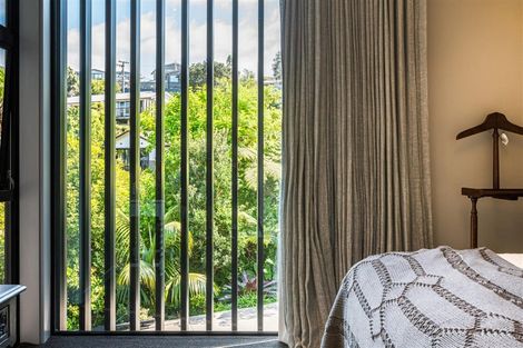 Photo of property in 2a Peter Terrace, Castor Bay, Auckland, 0620