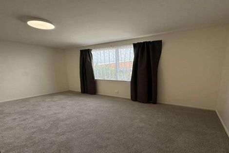 Photo of property in 17 Beeston Place, Redwood, Christchurch, 8051