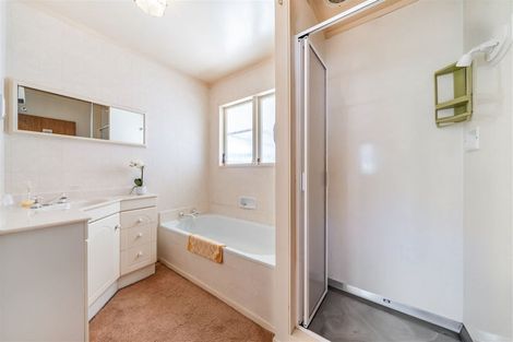 Photo of property in 74 California Drive, Totara Park, Upper Hutt, 5018