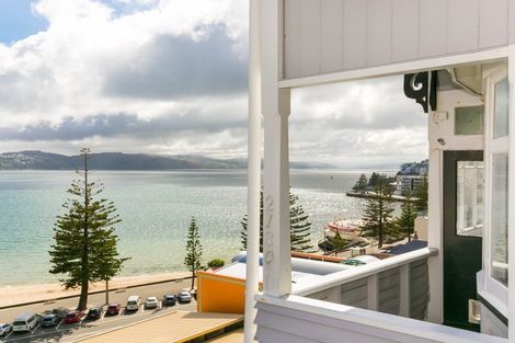 Photo of property in 218 Oriental Parade, Oriental Bay, Wellington, 6011