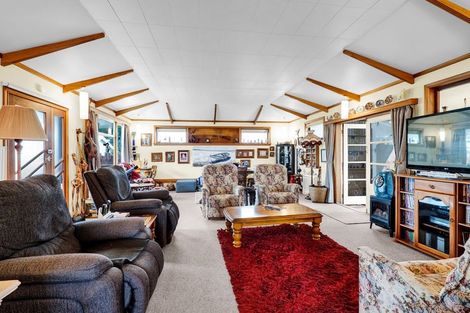 Photo of property in 16 Graham Street, Eltham, 4322