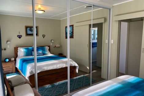 Photo of property in 33 West Crescent, Te Puru, Thames, 3575