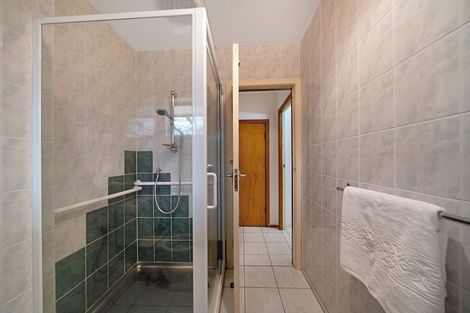 Photo of property in 60 Hillsborough Road, Hillsborough, Auckland, 1042