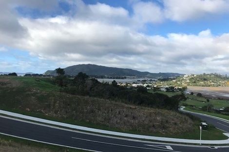 Photo of property in 18 Azimuth Road, Tairua, 3508