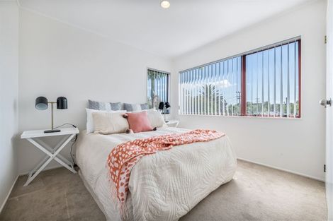 Photo of property in 58 Millen Avenue, Pakuranga, Auckland, 2010