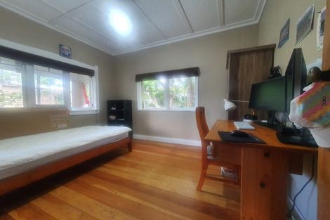 Photo of property in 30 Tahi Terrace, Glen Eden, Auckland, 0602