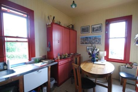 Photo of property in 31 Saint Michaels Crescent, Kelburn, Wellington, 6012
