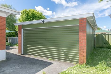 Photo of property in 16 Bowen Place, St Andrews, Hamilton, 3200