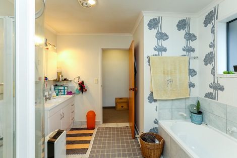 Photo of property in 2/75 Hine Street, New Plymouth, 4310