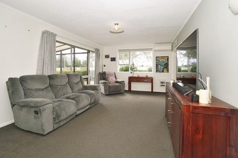 Photo of property in 93 Collins Road, Melville, Hamilton, 3206