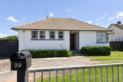 Photo of property in 29 Ross Crescent, Fairfield, Hamilton, 3214