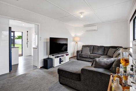 Photo of property in 70 Cloten Road, Stratford, 4332