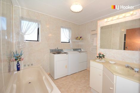 Photo of property in 32 Bangor Terrace, Kew, Dunedin, 9012