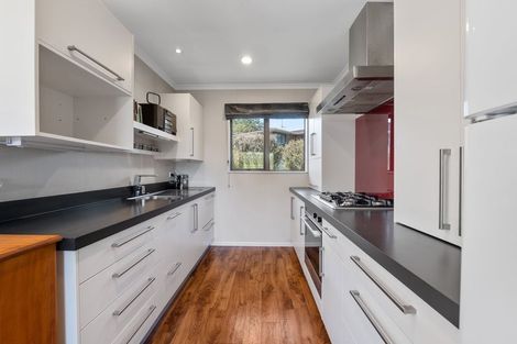 Photo of property in 3 Ruskin Place, Westown, New Plymouth, 4310