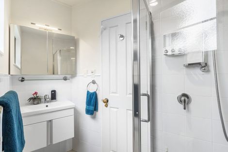 Photo of property in 2/10 Norman Road, Hauraki, Auckland, 0622