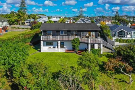 Photo of property in 44 Kowhai Road, Campbells Bay, Auckland, 0630