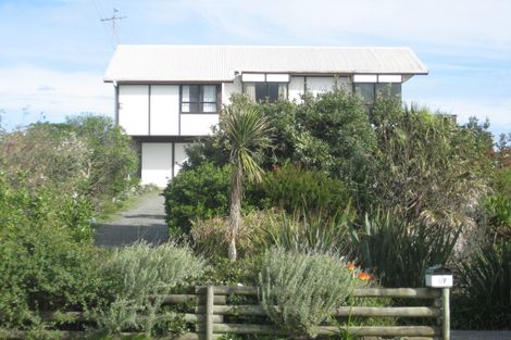 Photo of property in 37 Rua Avenue, Waitarere Beach, Levin, 5510